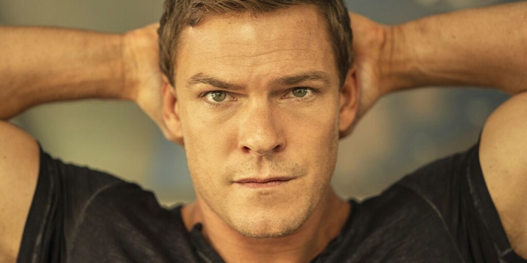 reacher-alan-ritchson.jpg