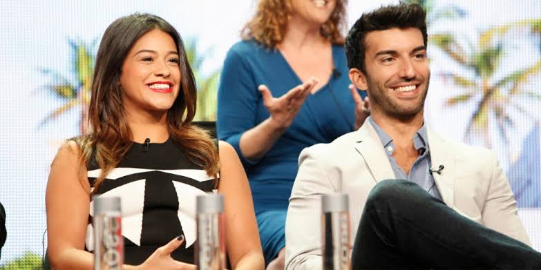 Jane the Virgin Stars Support Justin Baldoni After Emotional Video