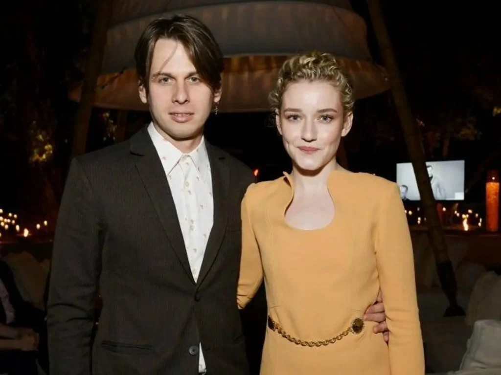 Julia Garner and Mark Foster End Six-Year Marriage JULIA