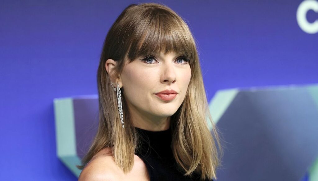 Taylor Swift Wins 2 MTV VMAs 2026 Awards From 11 Nominations