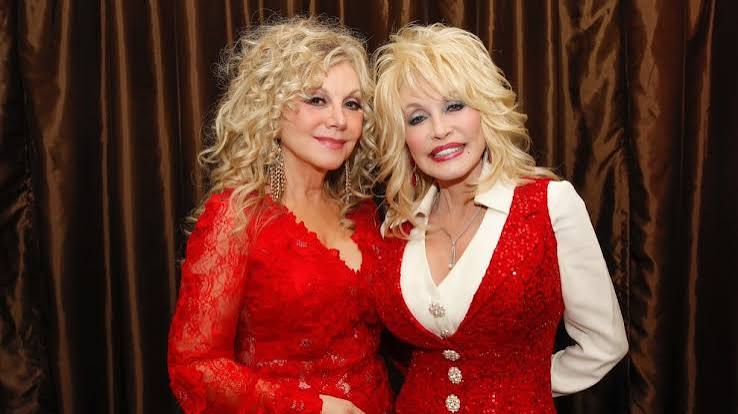 Dolly Parton’s Sister Slams AI After Singer’s Death dolly